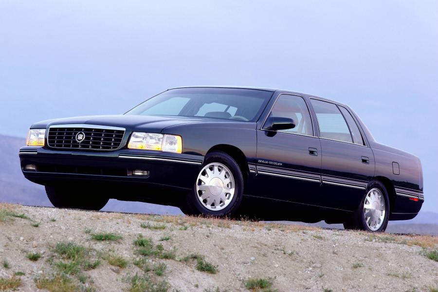  Cadillac DeVille 1994 года  (фото 8 из 21)